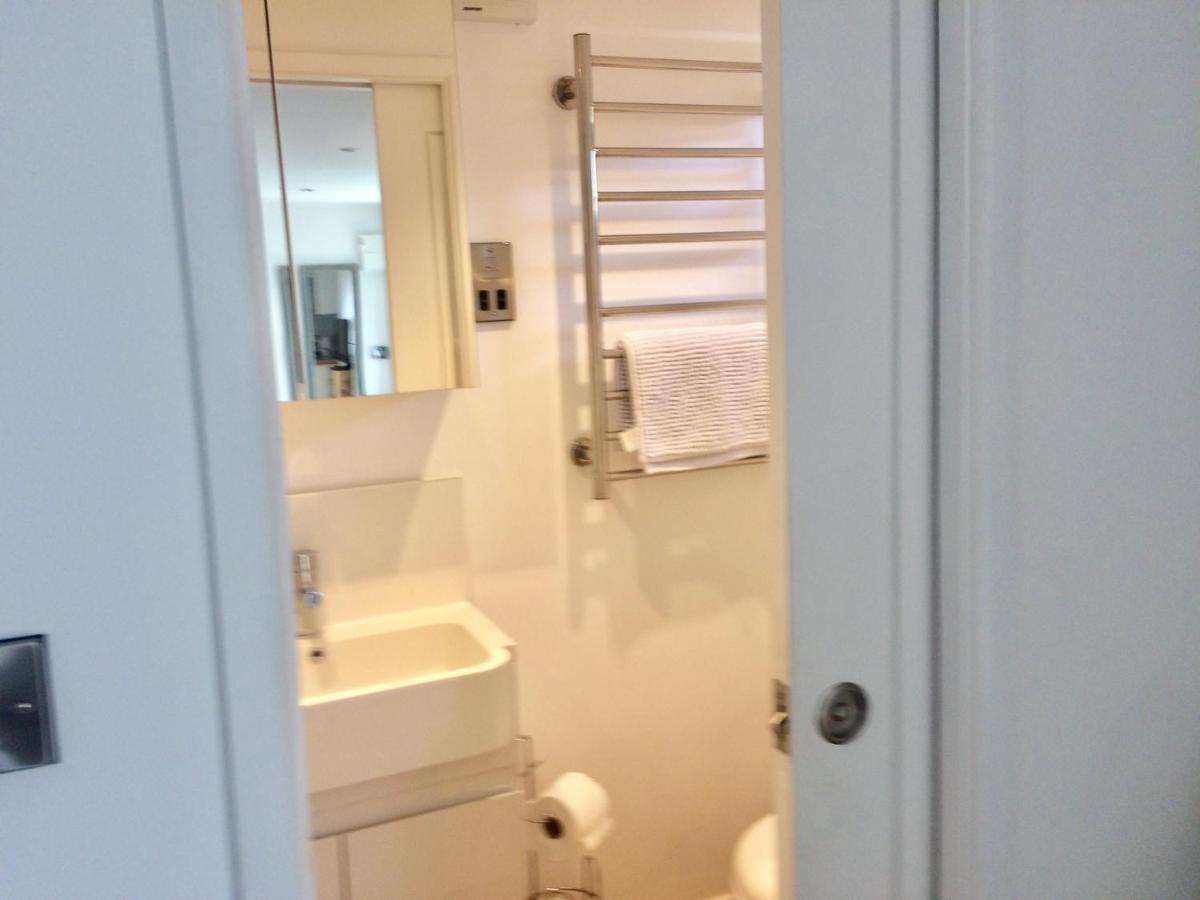 The Citiroom Chichester Bagian luar foto