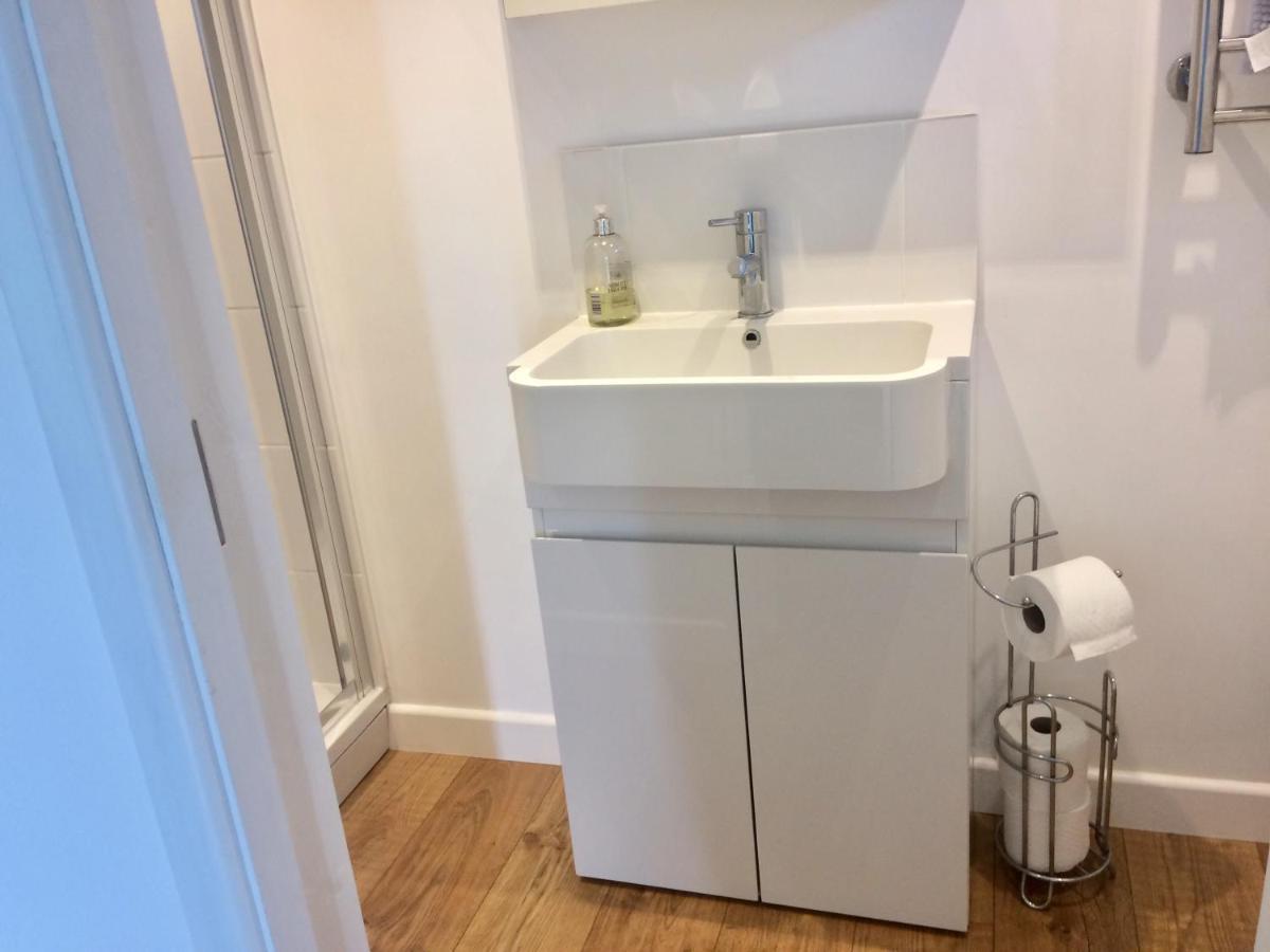The Citiroom Chichester Bagian luar foto